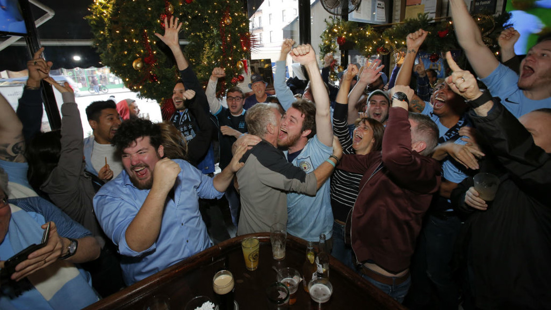 NEW YORK NEW YORK: City fans watching the Manchester derby in the Big Apple.