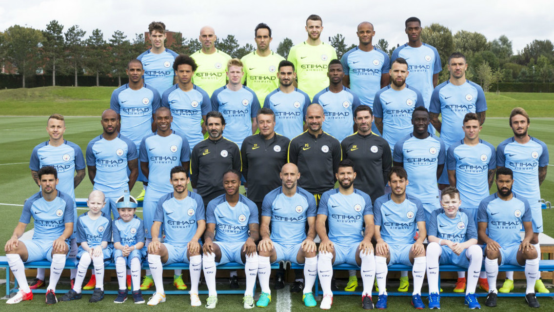 NEW SIGNINGS: Adam Finsh, Elvin Graham and Lewis Pierce join the team photo.