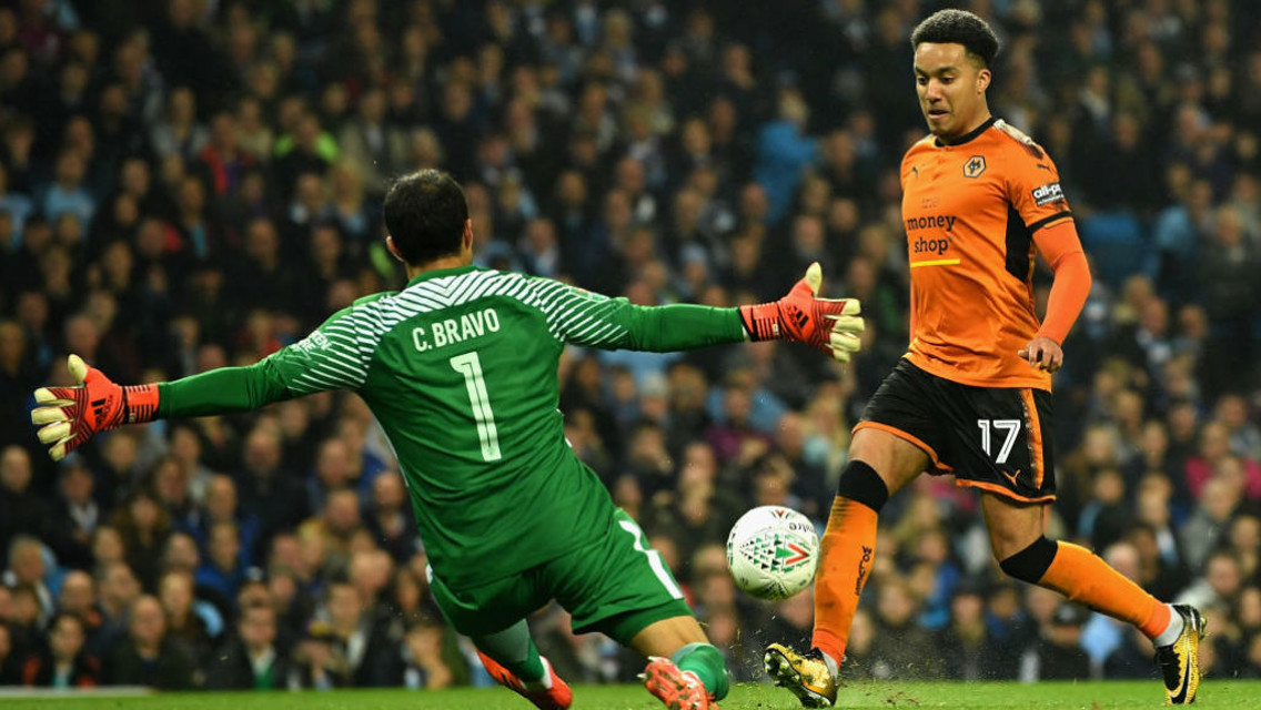 HAND IT TO CLAUDIO: City keeper Claudio Bravo denies Helder Costa