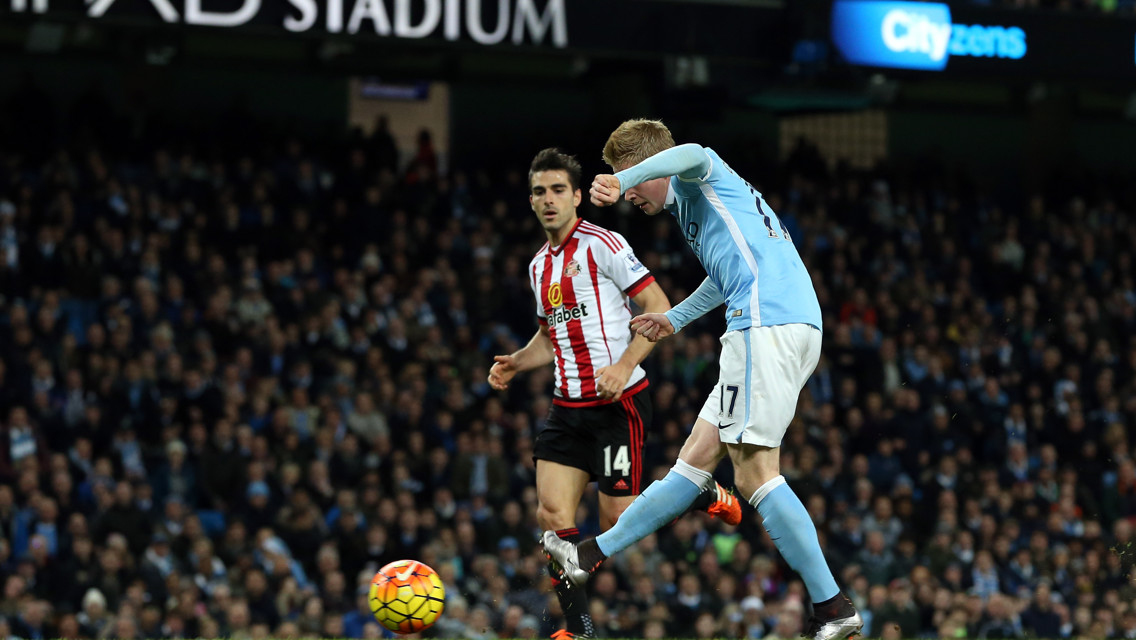COMPOSURE: De Bruyne expertly slots home against Sunderland in 2015
