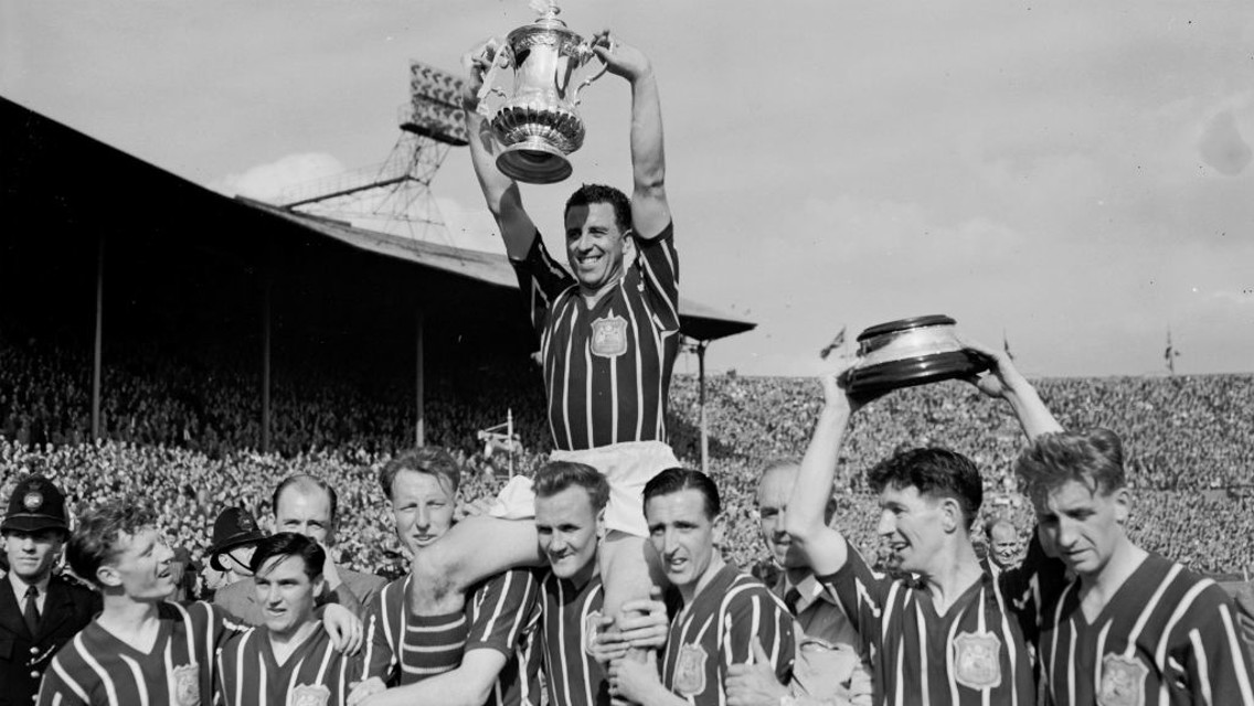 1956: Our third FA Cup win after beating Birmingham 3-1 thanks to goals from Joe Hayes, Bobby Johnstone and Jack Dyson.
