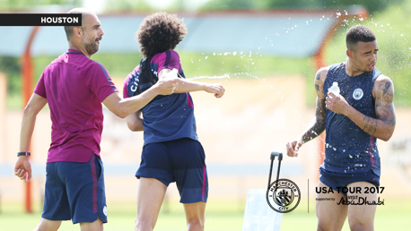 LAST DAY IN HOUSTON: Water fight!