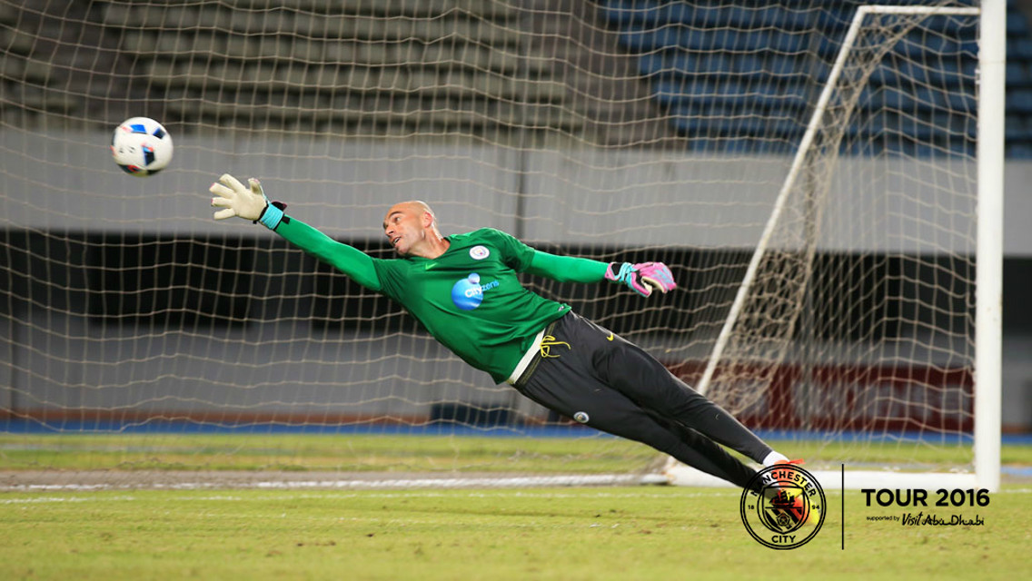 SUPERMAN: Willy Caballero takes off.