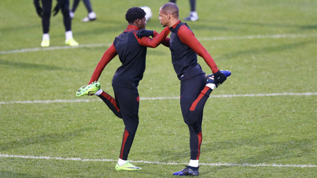 SYMETTRY: Isaac Buckley ricketts and Fernando pulling some shapes