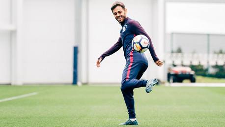 SKILLS: Nice footwork, Bernardo.