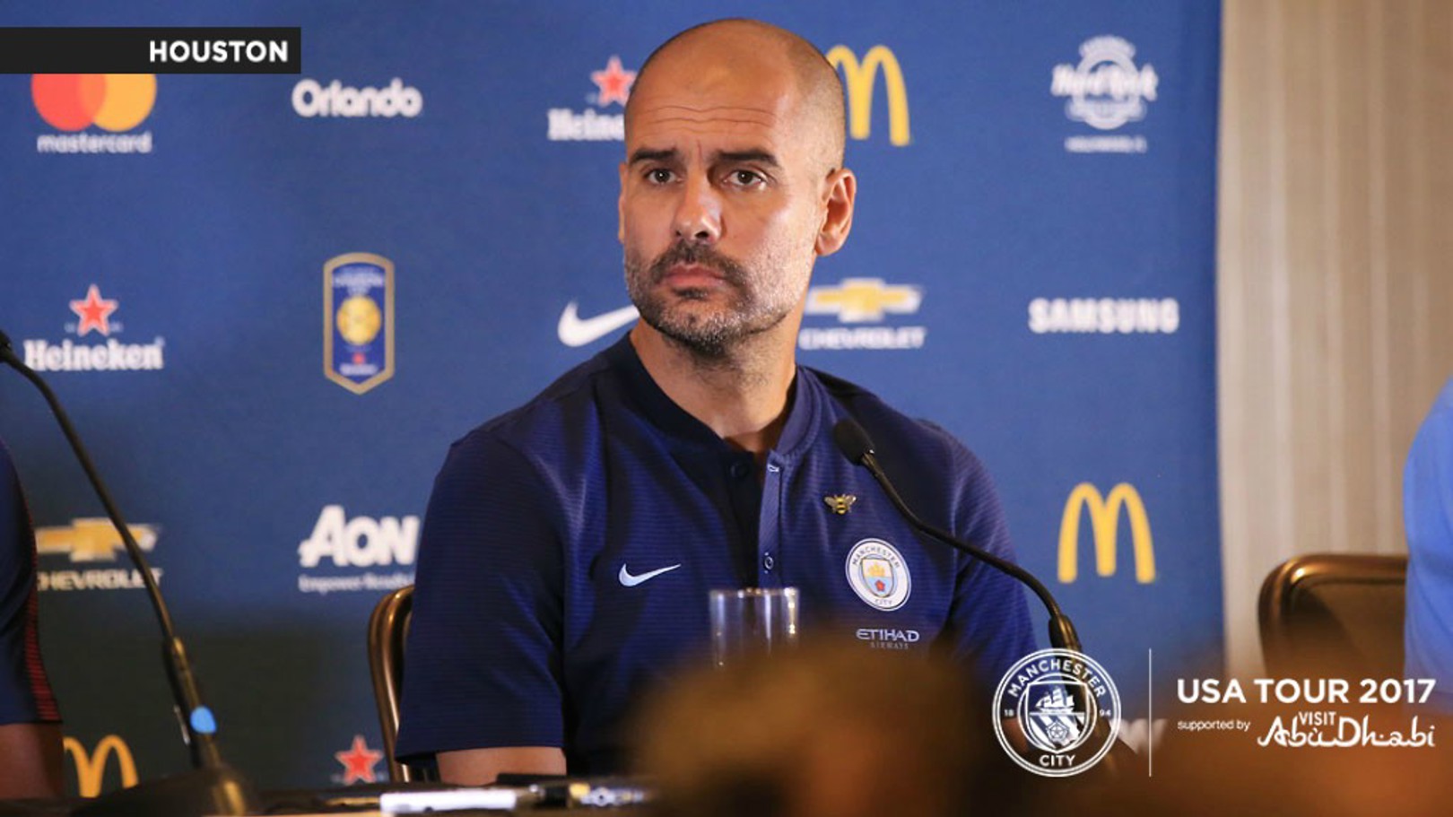 Pep de olhos em "três ou quatro" contratações 