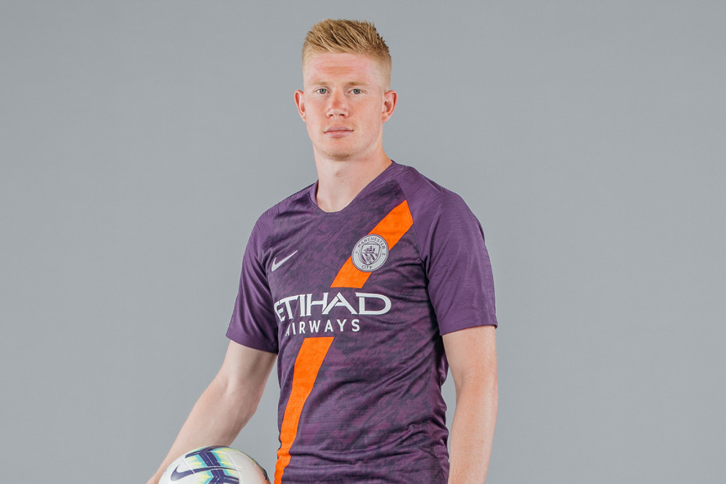 SPECIAL K: Kevin De Bruyne models the Blues' new 2018/19 third kit