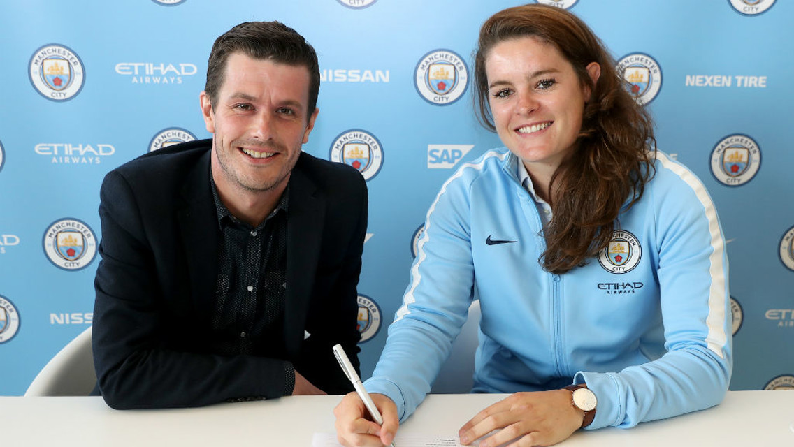 SIGNED: Two more years for Jen.