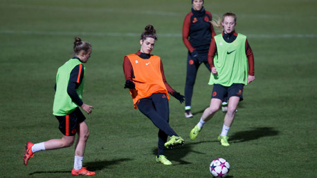 DUTCH TOUCH: Tessel Middag keeps the play moving