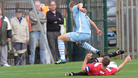 Flying Tackle Action 