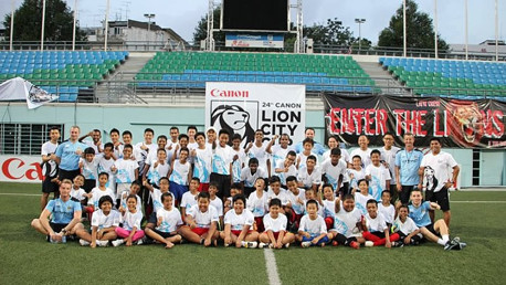 A rewarding session ends with a photo opportunity