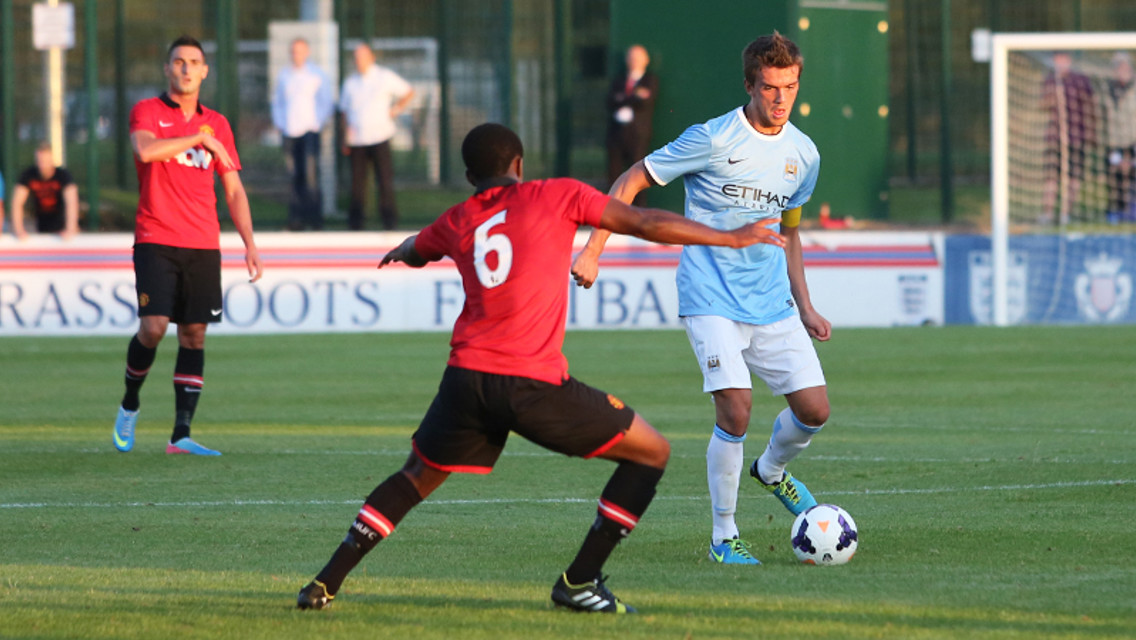 United edge a tight Senior Cup final derby