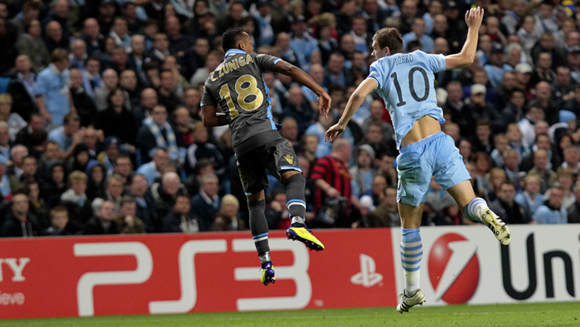 Flying Reverse Dzeko