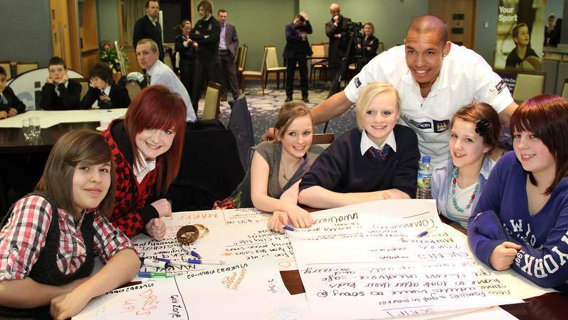 Nigel de Jong at Places for Players Dragons Den