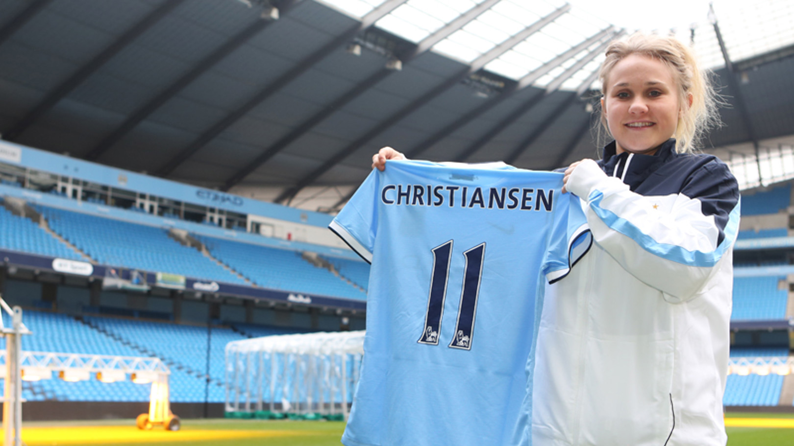 City Women sign Isobel Christiansen