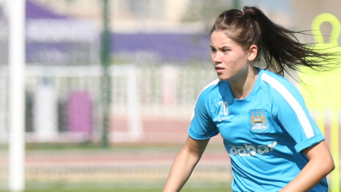 Georgia Brougham pens first senior contract