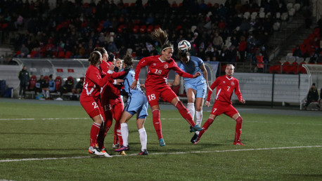 Zvezda v Manchester City Women: Highlights
