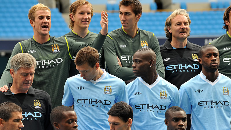 Harty ask sharon if he can have a chair 