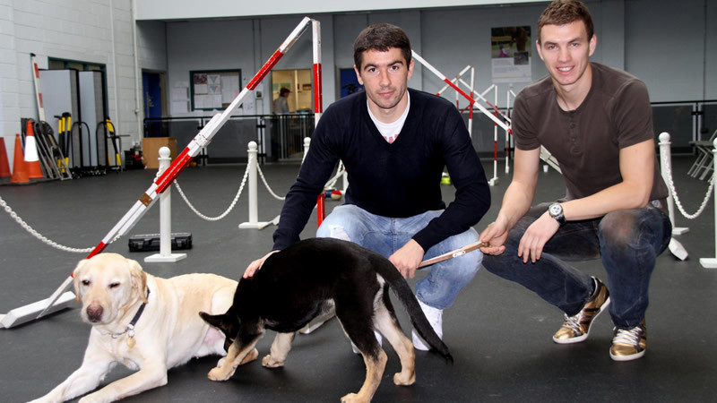 Edin and Alex at the blind dog training centre