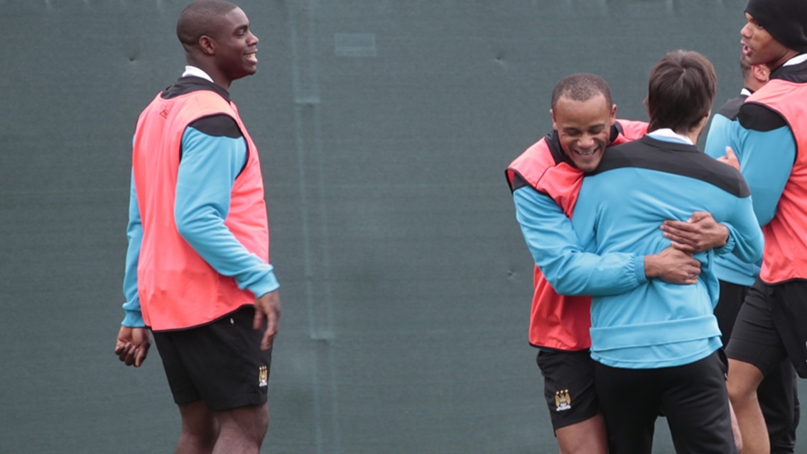 Vincent Kompany tries a similar tactic on David Silva. Only joking Stoke fans!