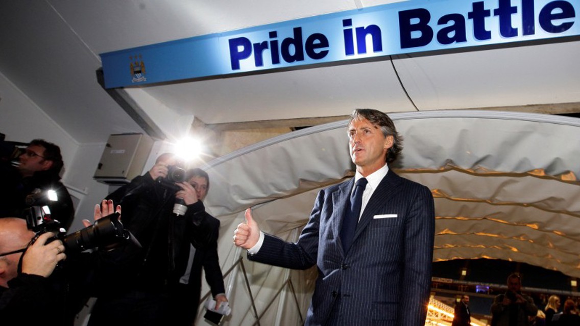  Mancini makes his debut as City boss on Boxing Day, 2009