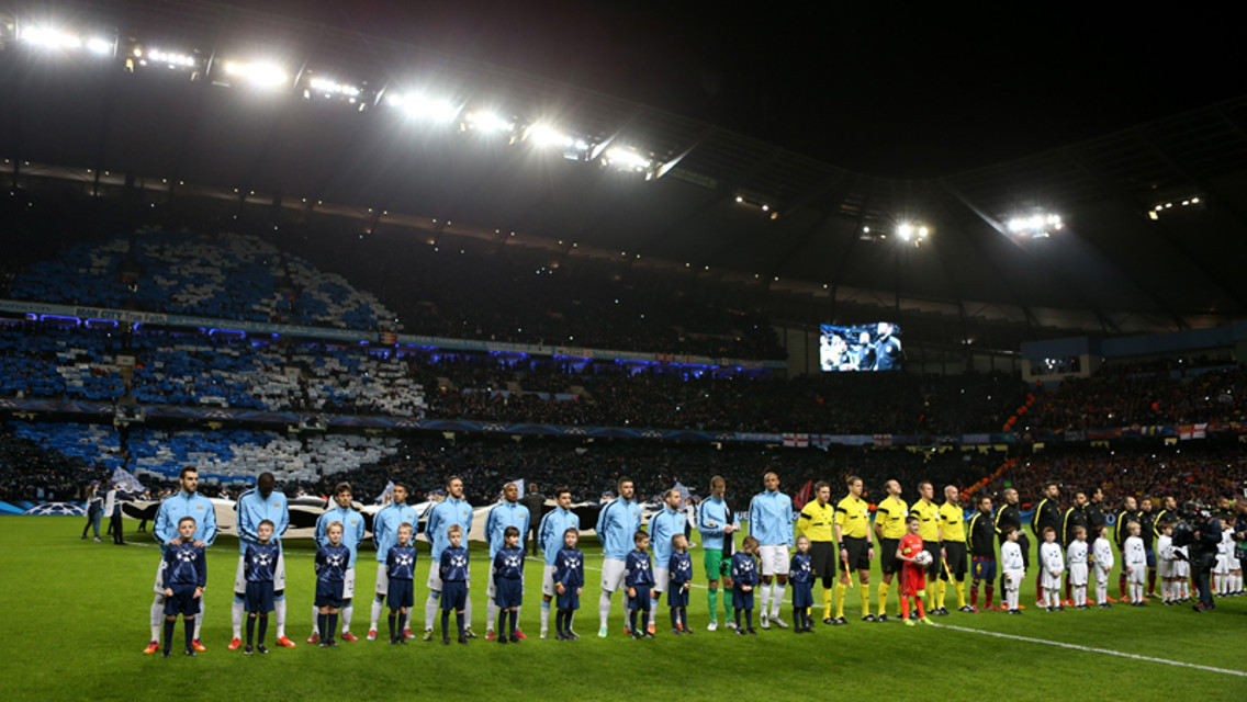 Classic shot as the start of the match nears...