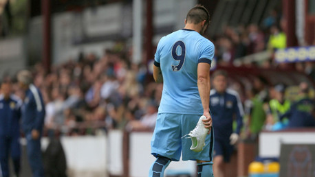 Negredo undergoes surgery