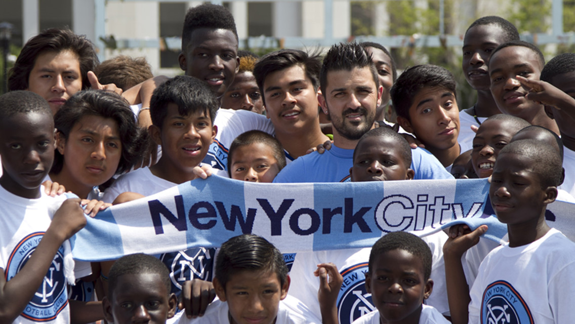 David Villa attends community event in Bronx gallery