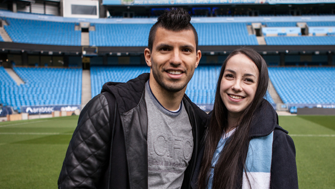 Cityzens relive their #EtihadMoments with Aguero and Hart