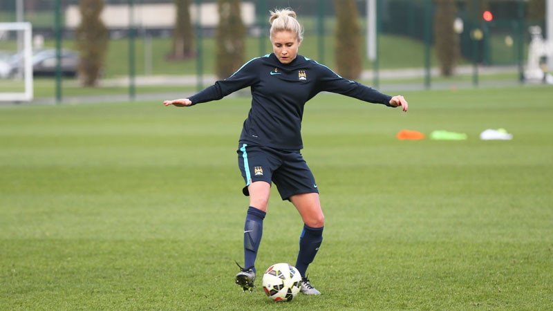 Steph Houghton controls the ball in training