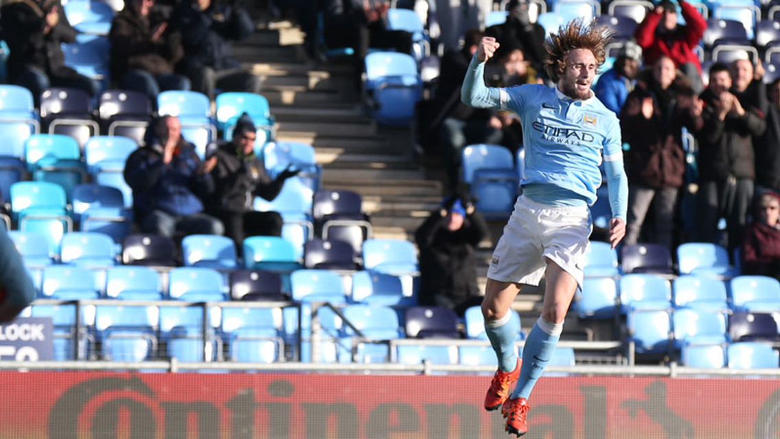 Aleix Garcia wondergoal sees off Reading