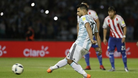 Gabriel Jesus cetak gol, Aguero gagal penalti
