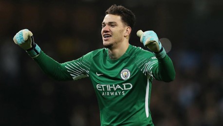 Todos os ângulos: Ederson x United 