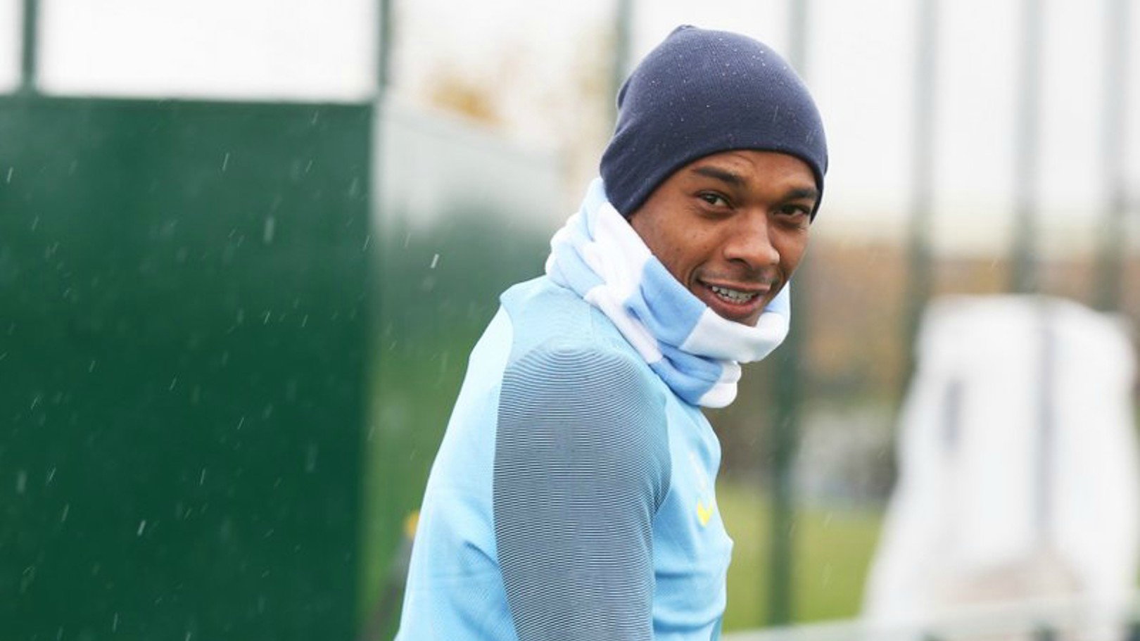 Fernandinho habla sobre el Chelsea y Gabriel Jesus