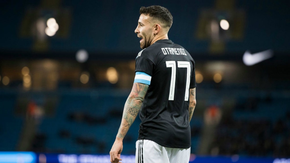 NICO OTAMENDI. El central durante el Argentina-Italia en el Etihad Stadium.
