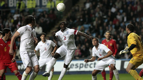 Micah Richards scores goooooooooooooallllll!!!!!