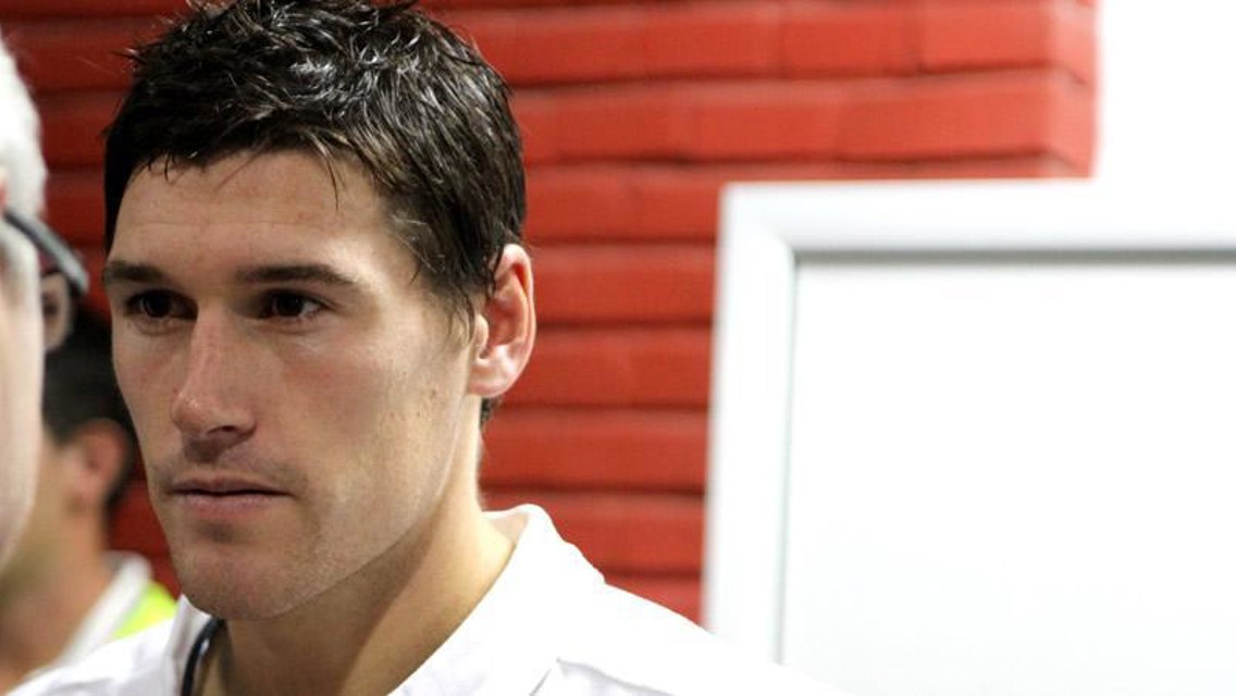 gareth barry in romania