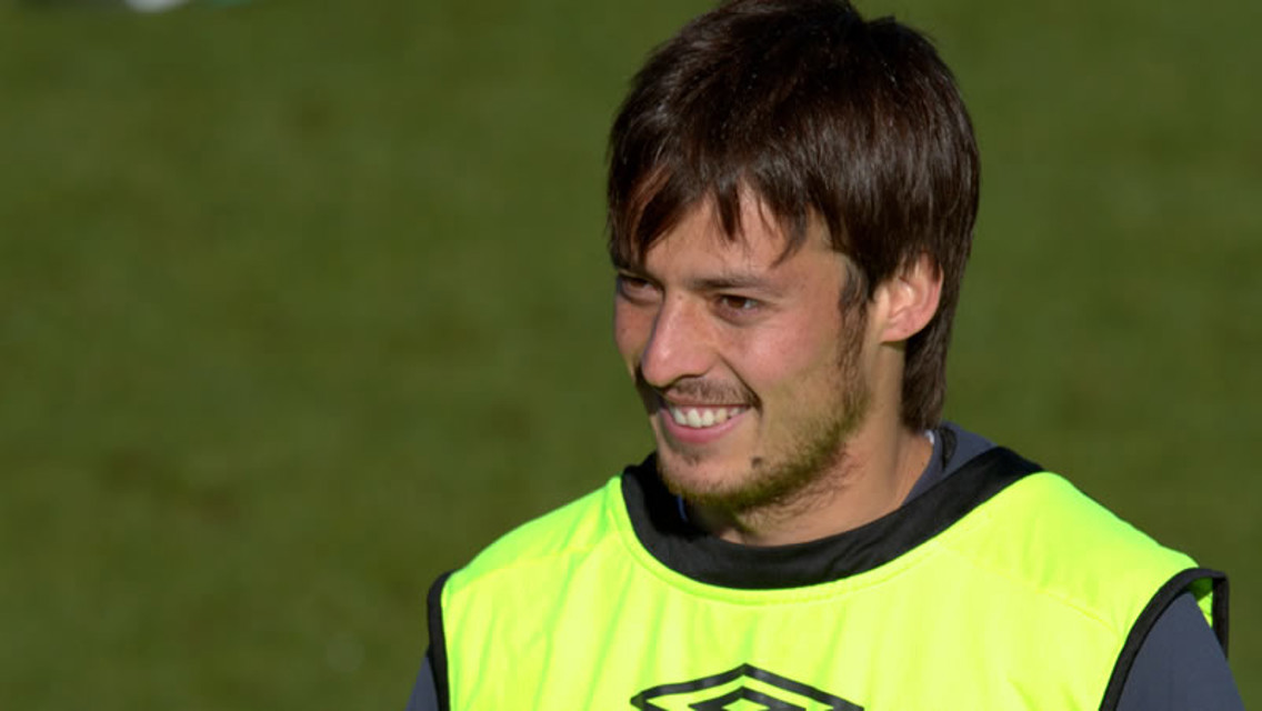 David silva Generic Shot3