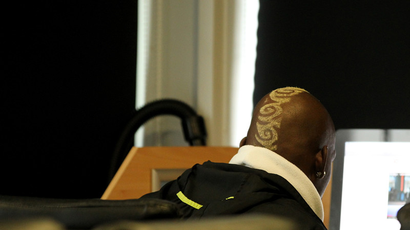 Sneaky shot of Marios hair inside carra