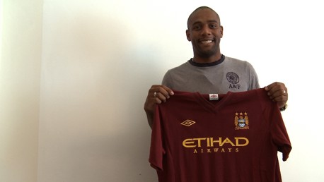 Maicon signing