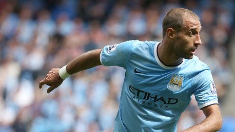 Pablo Zabaleta v Hull A39O3179