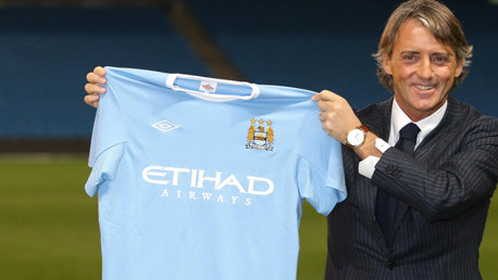 Roberto Mancini with shirt