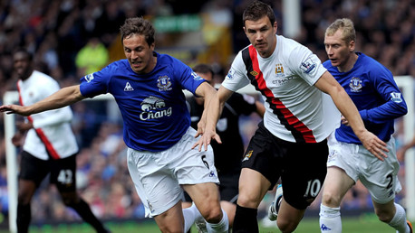 Edin Action Everton1