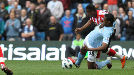 Dedryck Action Sunderland