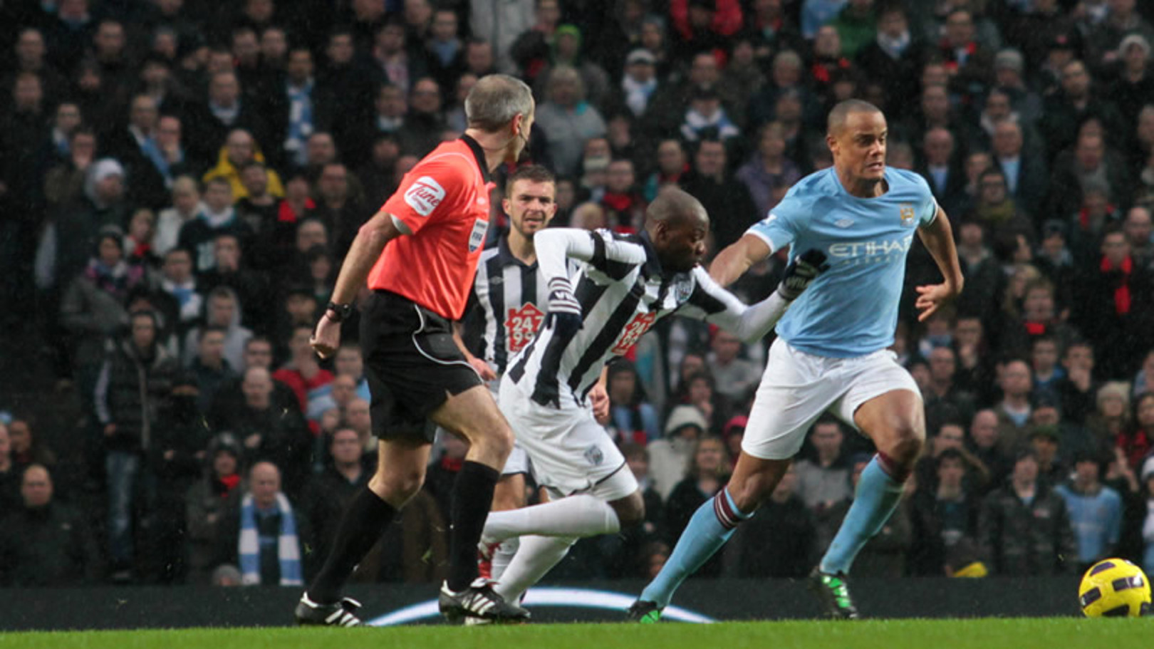 Match action at CoMS: City v WBA