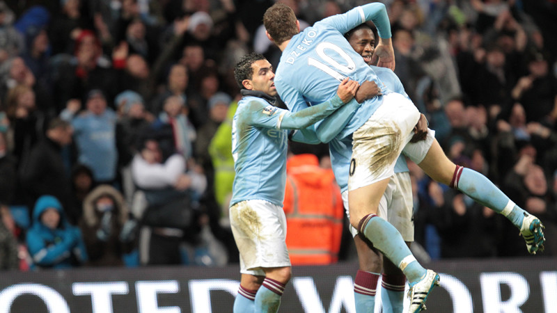 Team Celebrates Wolves