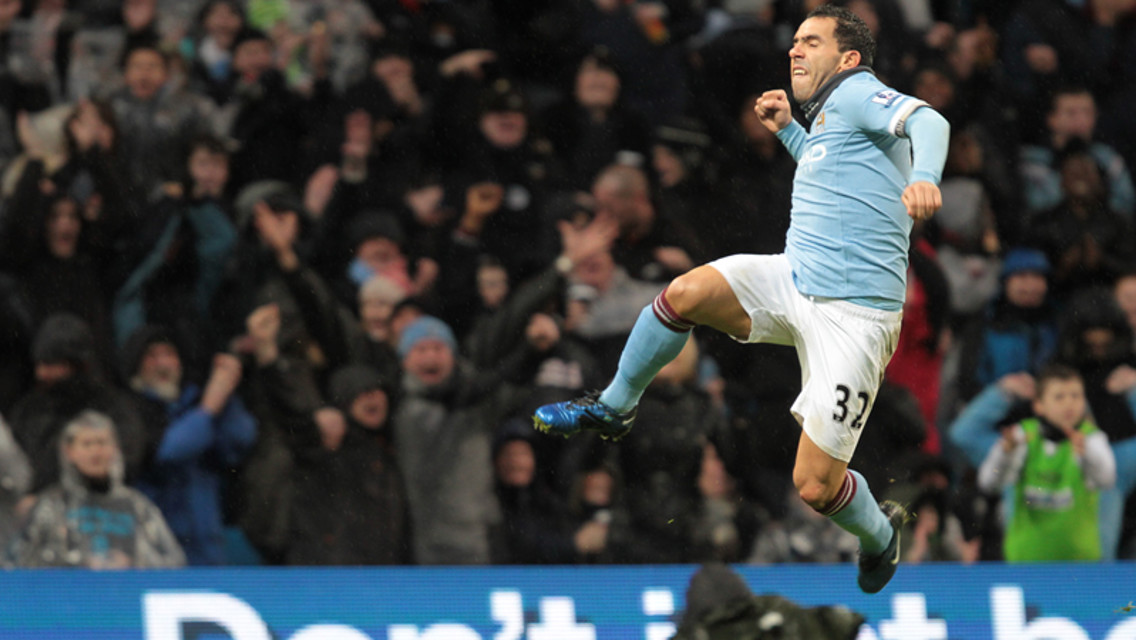 Tevez Celebrates Wolves2