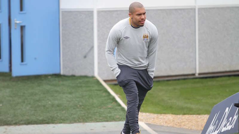 nigel checks his pockets before training