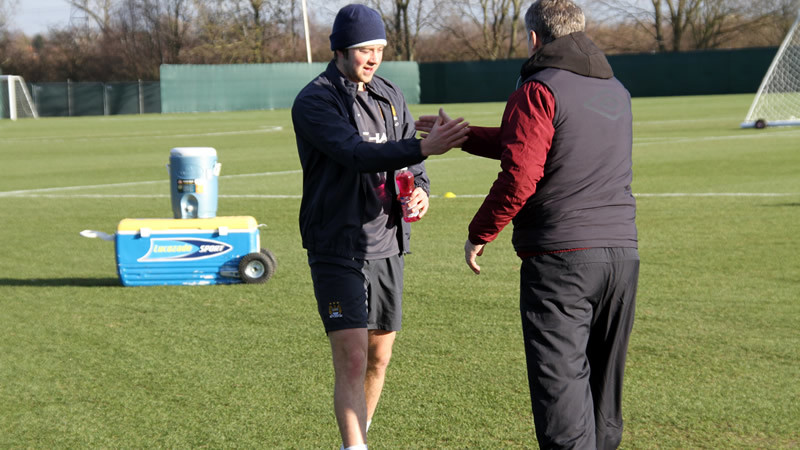 MJ andd Brian share some love pre training