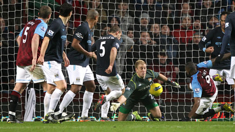 Joe Hart Save Villa